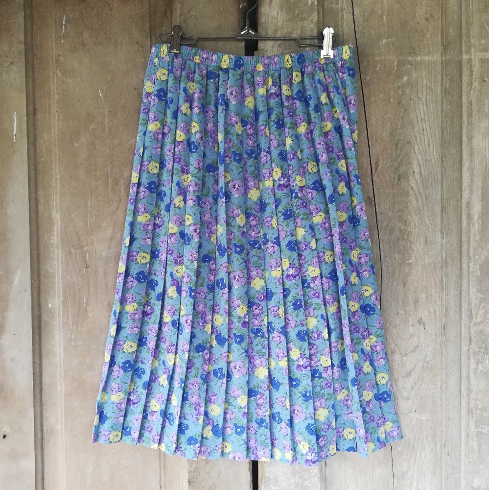 Central Park Pleated Skirt - Blue